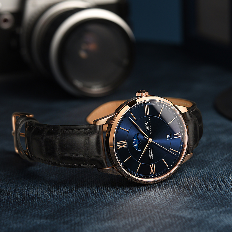 CARNIVAL Moon Phase Automatic  – Men'S Fashion Week 2026 Bewertung und Preis