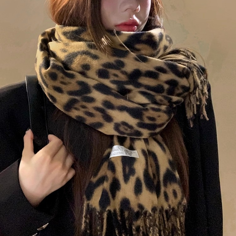 2025 New Retro Silk Leopard Pa – Mens Fashion Winter 2025 Bewertung und Preis